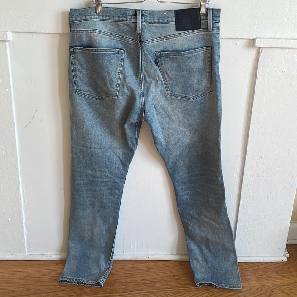 Levi’s Men’s Slim Taper Jeans - Picture 3 of 8